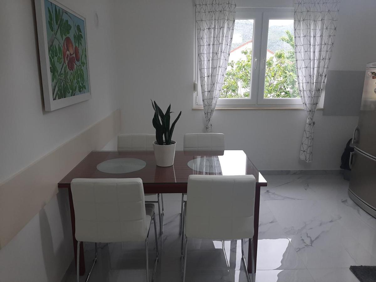 Guest House No 13 Mostar Exterior photo